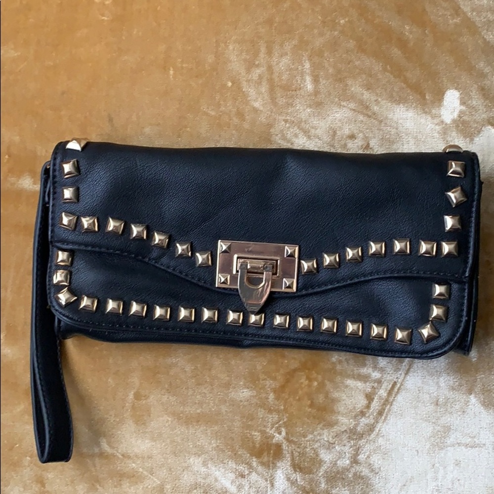 Black Charming Charlie wristlet